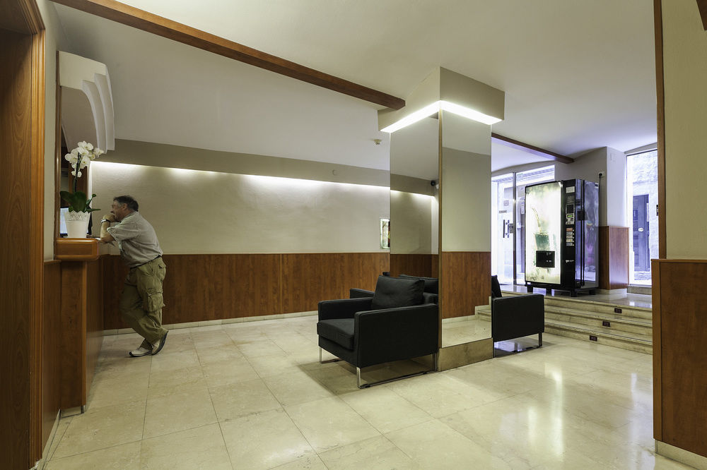 Hotel El Call Barcelona Exterior photo